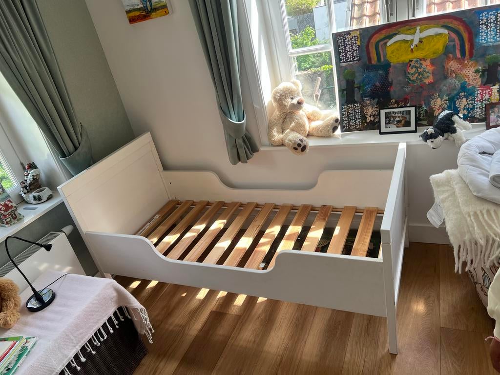 IKEA kinderbed Sundvik met lattenbodem, eventueel met matras, Kinderen en Baby's, Kinderkamer | Bedden, Ophalen, 70 tot 85 cm