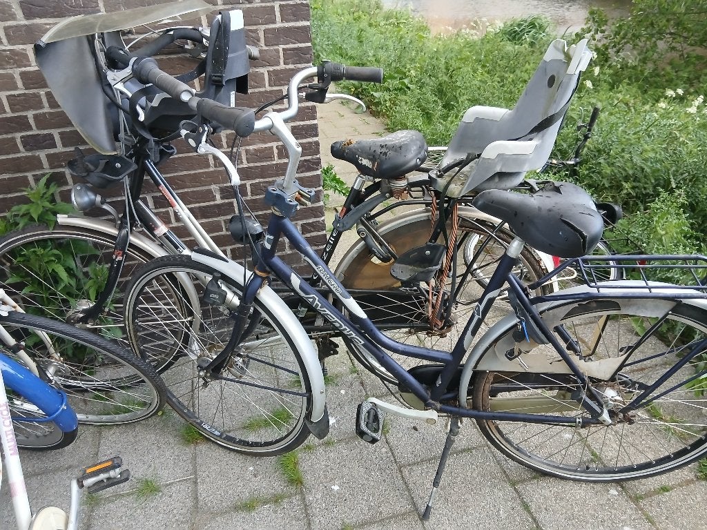 Te koop 2x opknapfietsen 28 inch 1 met kinderzitjes, Ophalen, Gebruikt, Versnellingen, 56 cm of meer