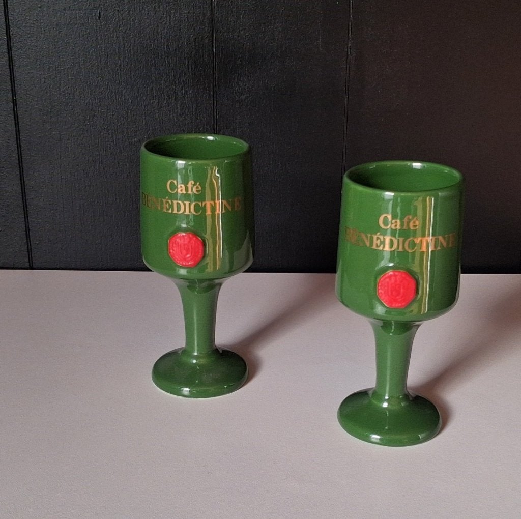 Mok Groen Café Bénédictine, Ophalen, Zo goed als nieuw, Overige stijlen, Kop(pen) en/of Schotel(s)