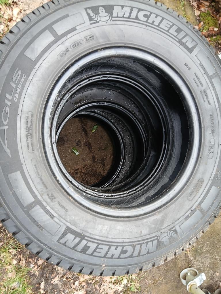 Banden Michelin 225/75 R16 cp, Ophalen, Zo goed als nieuw
