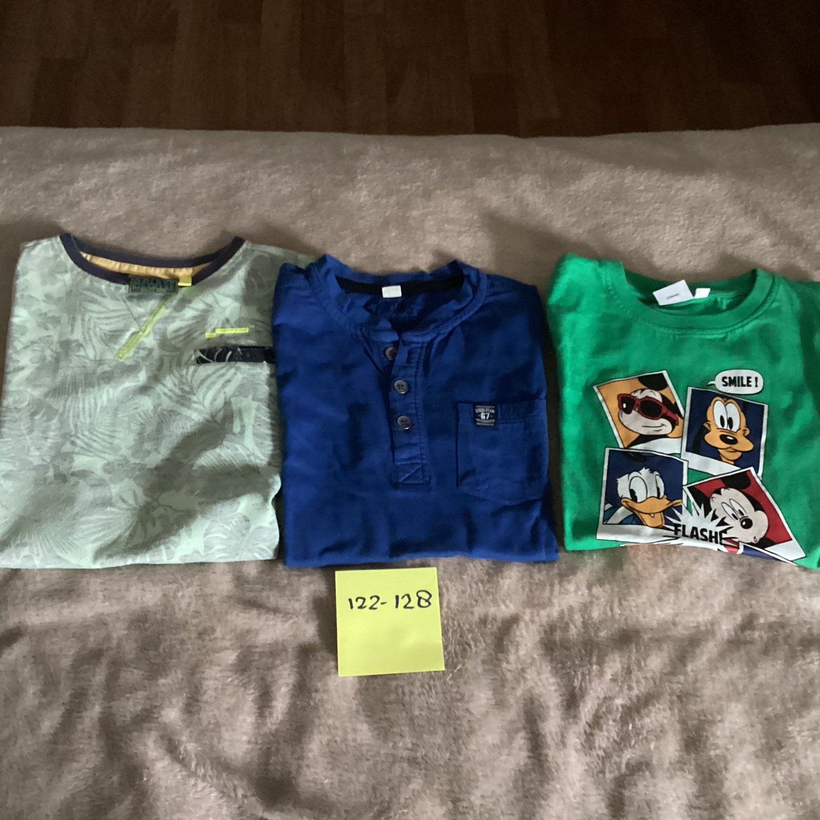 3 t- shirts maat 122-128, Kinderen en Baby's, Kinderkleding | Maat 122, Ophalen of Verzenden, Zo goed als nieuw, Jongen, Shirt of Longsleeve