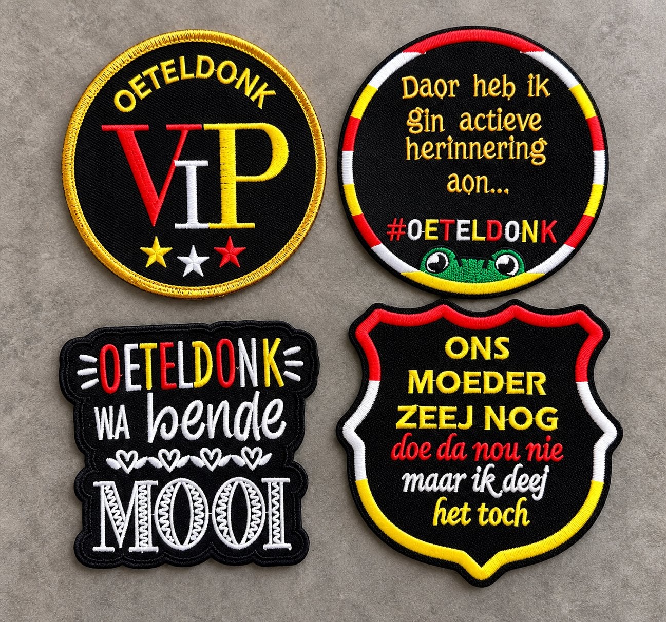 Oeteldonk emblemen - 11-11 komt eraan! 10 euro per setje, Ophalen of Verzenden, Nieuw