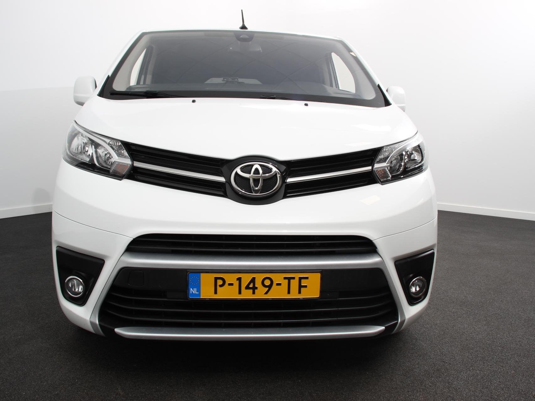 Toyota PROACE Electric Verso Luxury L2 8persoons PERSONENBUS, Auto's, Gebruikt, 8 stoelen, ProAce, 230 km