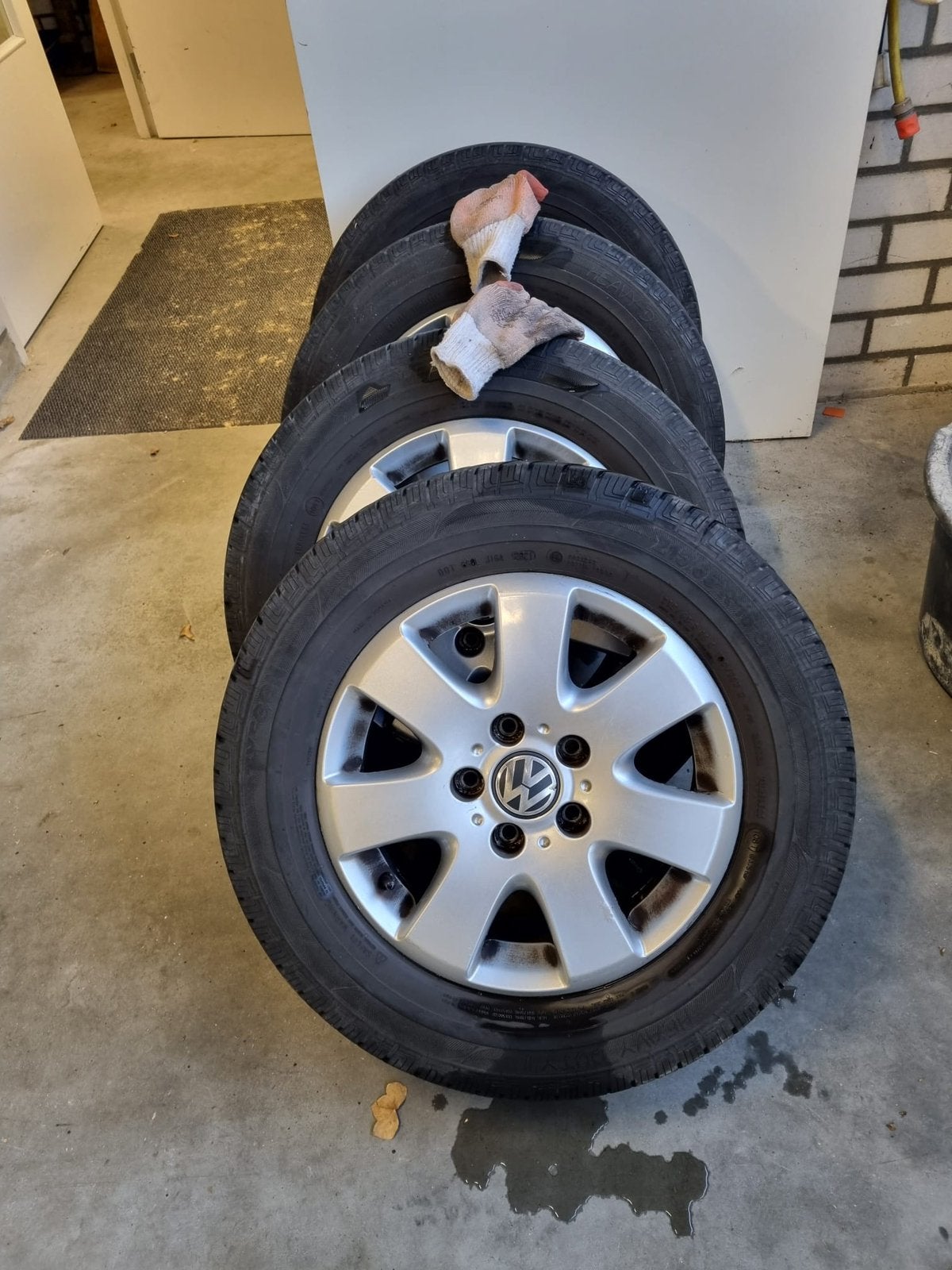 Vw transporter velgen banden 5x120 16 inch t5 bmw man bus, Ophalen, 16 inch, Banden en Velgen, Zomerbanden