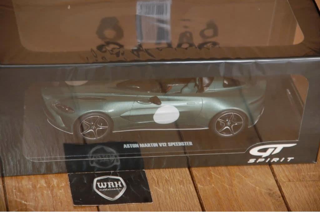 1:18 ASTON MARTIN V12 SPEEDSTER green GT spirit GT906 WRH, Verzenden, Zo goed als nieuw, Auto, Overige merken
