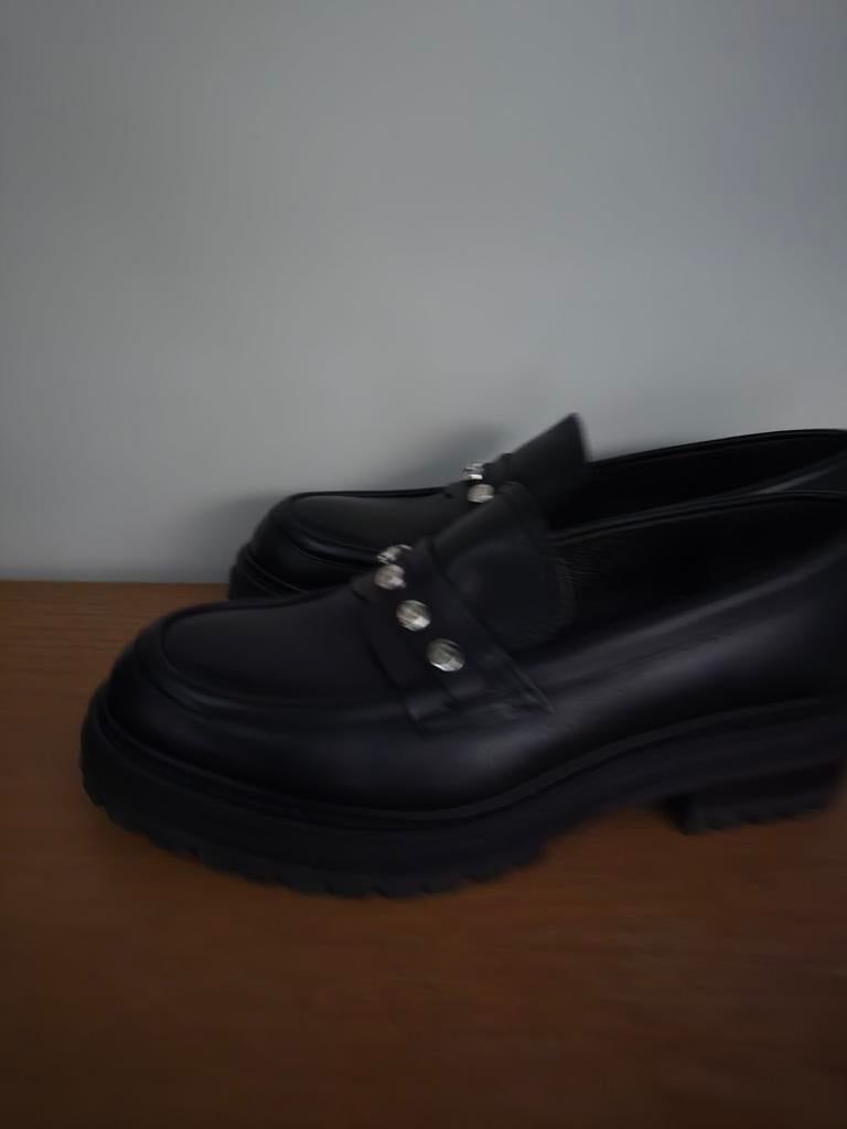 Caroline Biss zwarte loafers instappers 38, Ophalen of Verzenden, Zo goed als nieuw, Zwart, Instappers