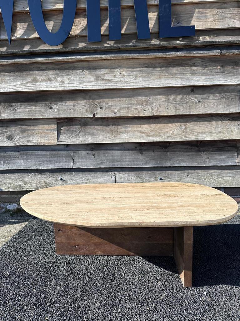 Travertin salontafel 140cm beige/bruin, Info@savoireinteriors.com, 100 tot 150 cm, Van haestrechstraat 15d, Minder dan 50 cm