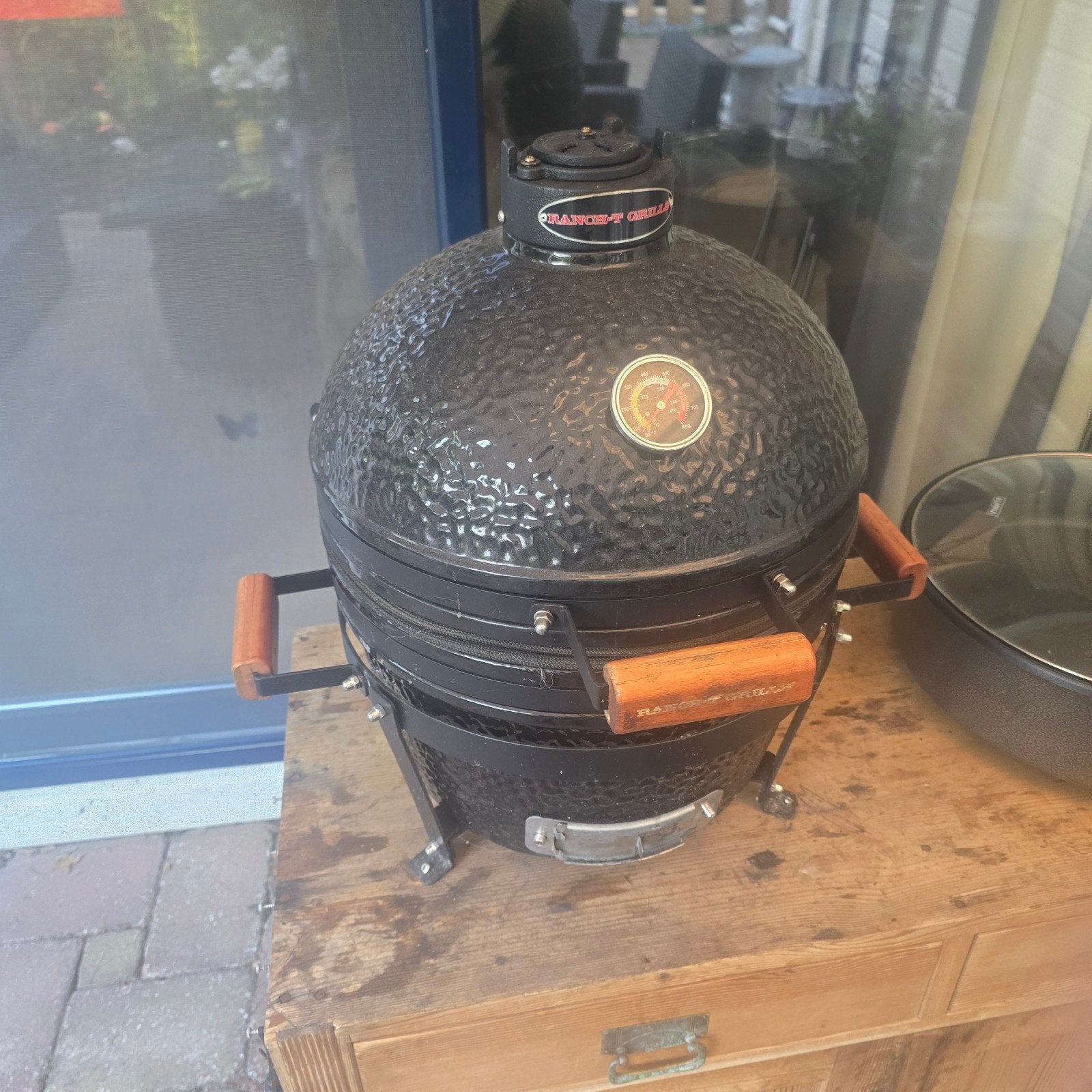 Kamado BBQ met draaispit - Ideaal voor roteren, Ophalen of Verzenden, Gebruikt, Flame-T-Grill