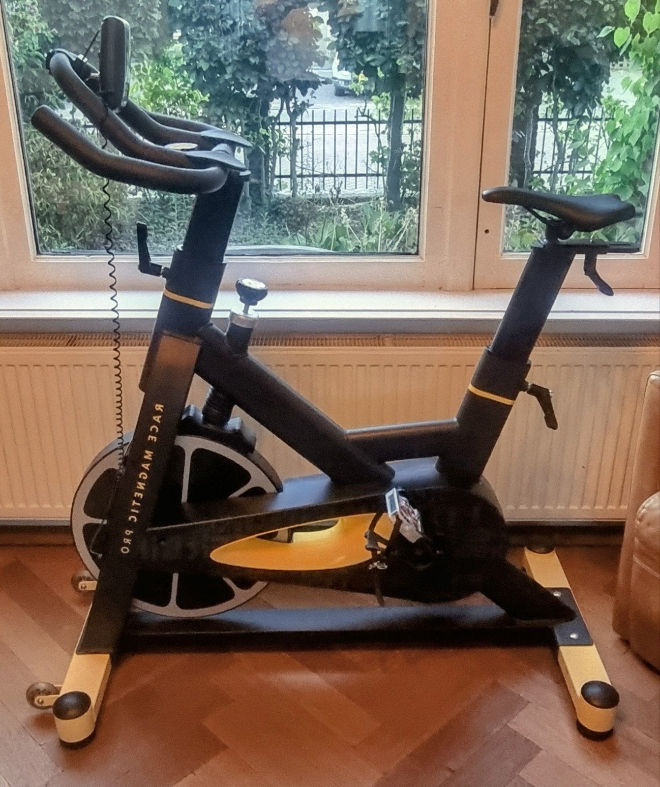 FitBike Race Magnetic Pro Spinningfiets met computer, Sport en Fitness, Ophalen, Spinningfiets, Zo goed als nieuw, Metaal