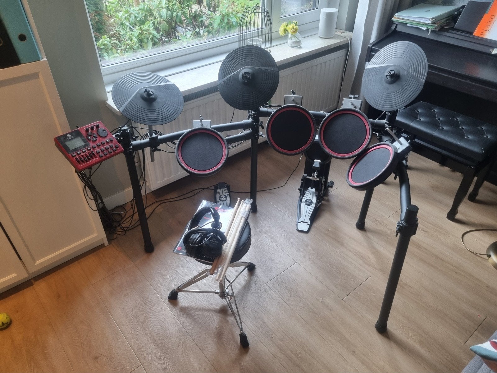 Elektronisch drumstel met accessoires, Ophalen, Zo goed als nieuw, Overige merken, Elektronisch