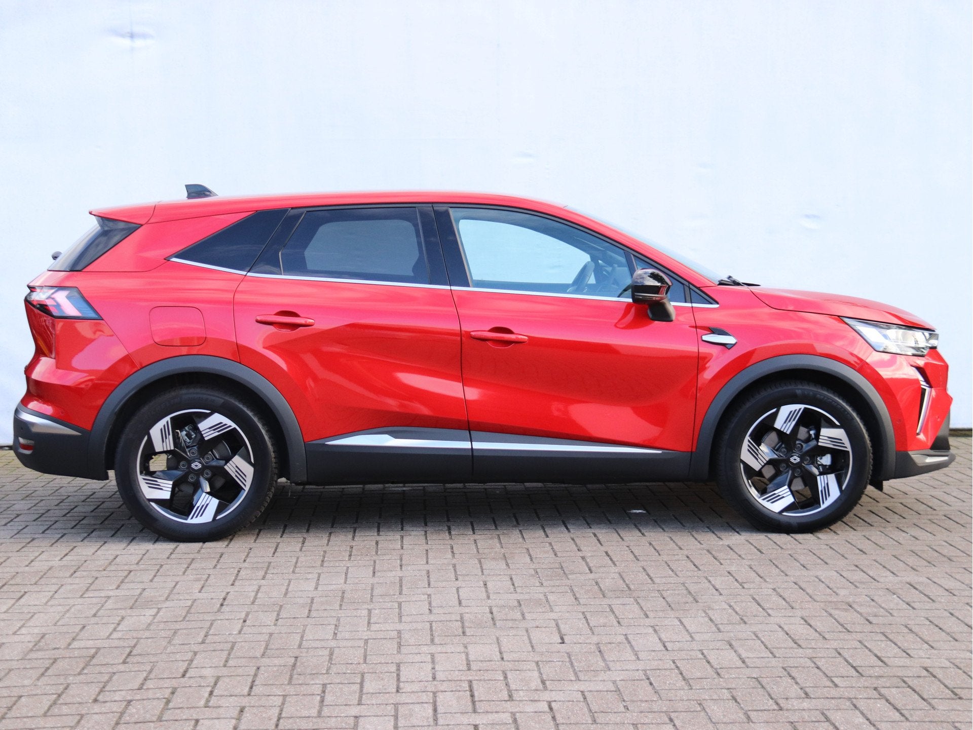 Renault Symbioz 1.6 E-Tech full hybrid 145 techno ADAPT CRUI, 745 kg, Stof, Gebruikt, 4 cilinders
