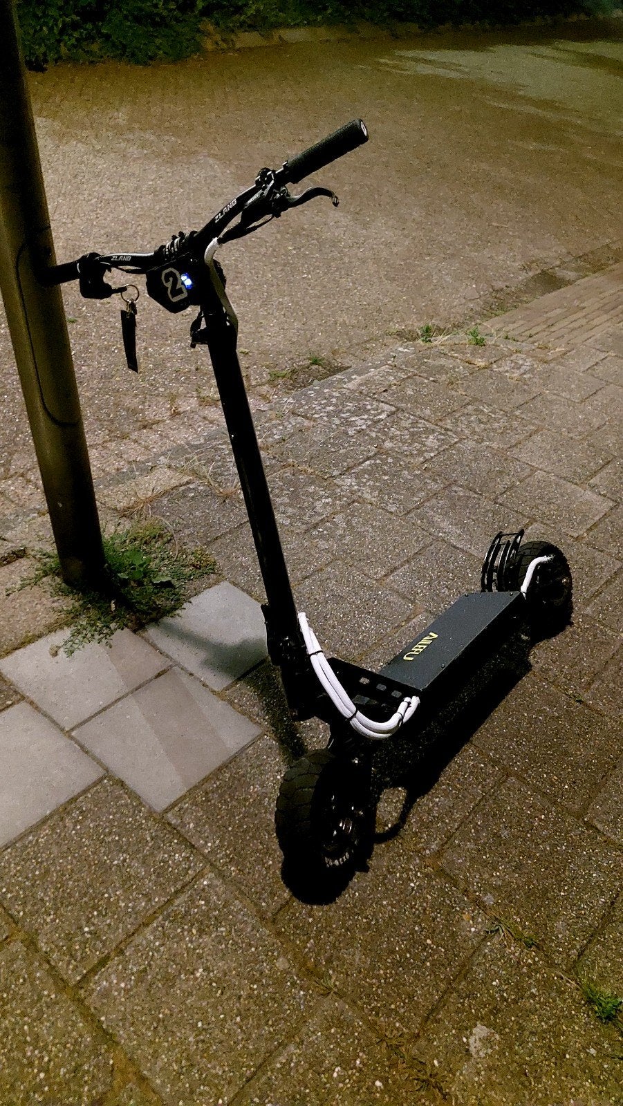 (RUILEN) Custom Kukirin G2 Pro E-step met Nieuwe Onderdelen, Fietsen en Brommers, Steps, Zo goed als nieuw, Elektrische step (E-scooter)