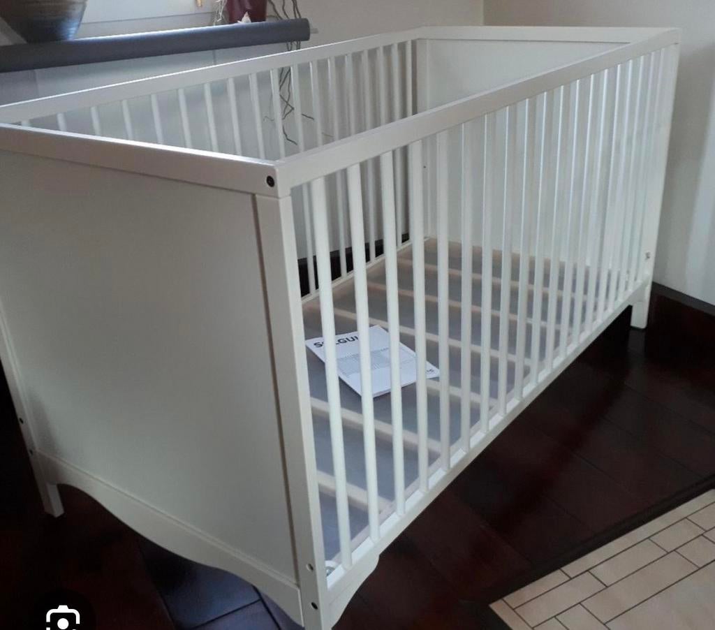 Ikea Solgul ledikant met matras - Zo goed als nieuw, Kinderen en Baby's, Babywiegjes en Ledikanten, Ophalen, Zo goed als nieuw