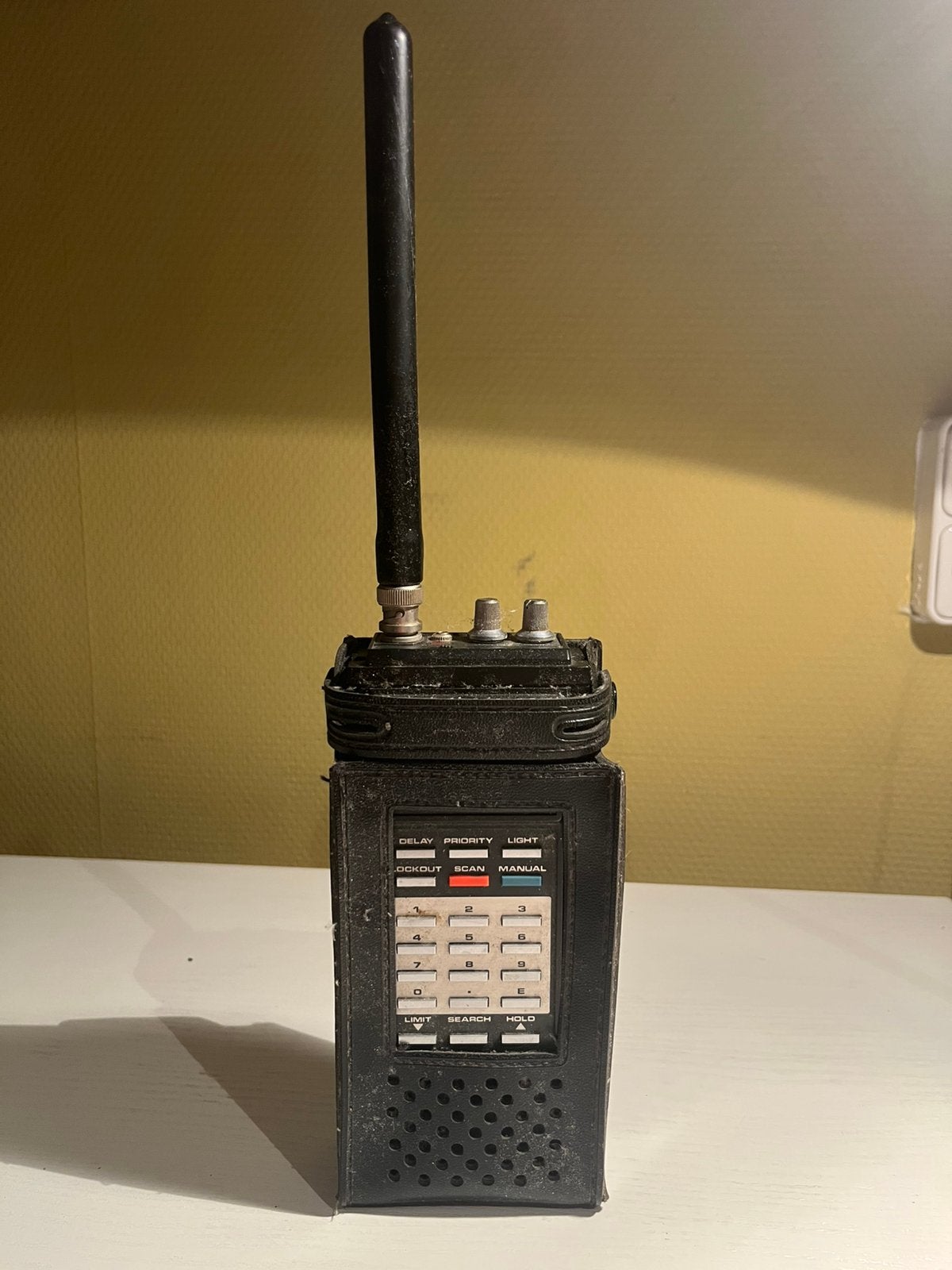 Vintage Uniden Bearcat UBC 100XL Radio Scanner, Ophalen of Verzenden, Gebruikt, Draagbaar