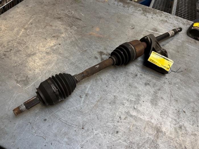 Aandrijfas rechts-voor van een Opel Corsa, Gebruikt, -, -, Opel
