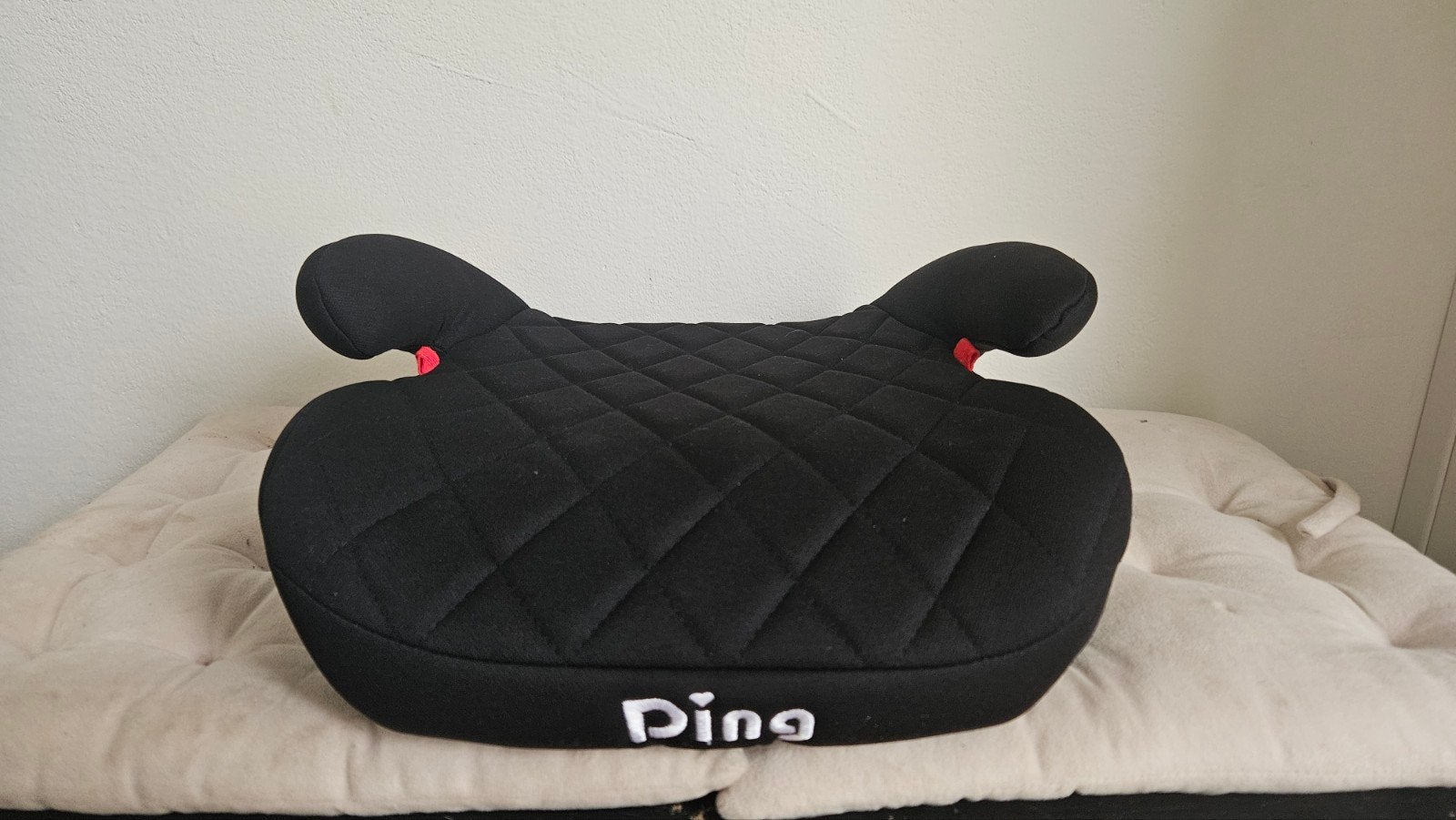 Dino Autostoelverhoger - Zwart - Zo goed als nieuw, Kinderen en Baby's, Overige merken, Autogordel, 15 t/m 36 kg, Ophalen of Verzenden