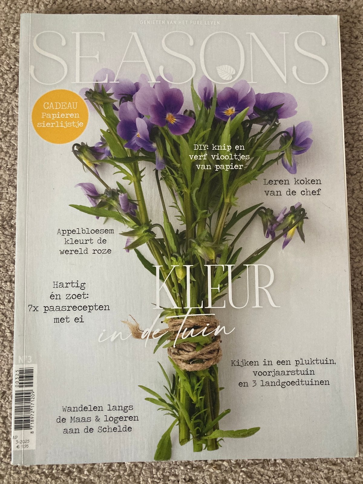 Seasons tijdschrift 2025, Boeken, Ophalen of Verzenden, Zo goed als nieuw
