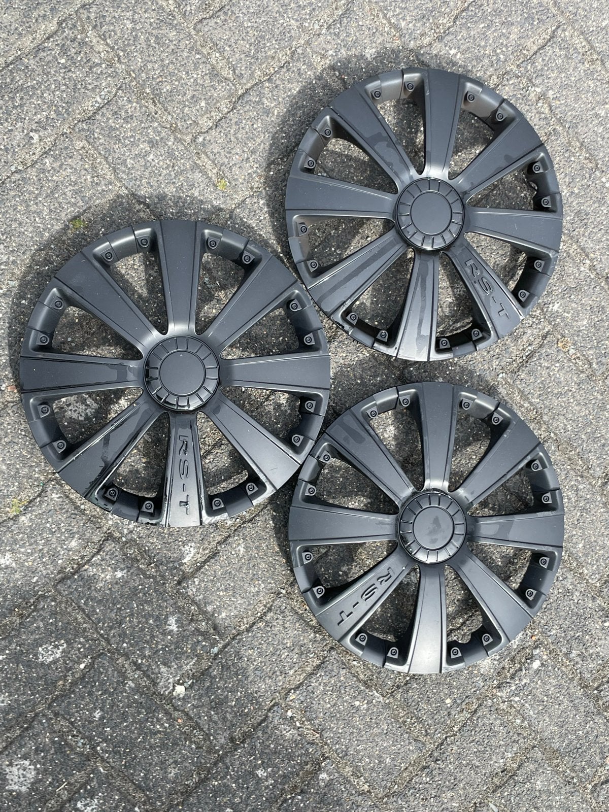 Drie 14 inch RS-T wieldoppen - Geen vier, maar drie!, Auto diversen, Wieldoppen, Ophalen of Verzenden, Gebruikt