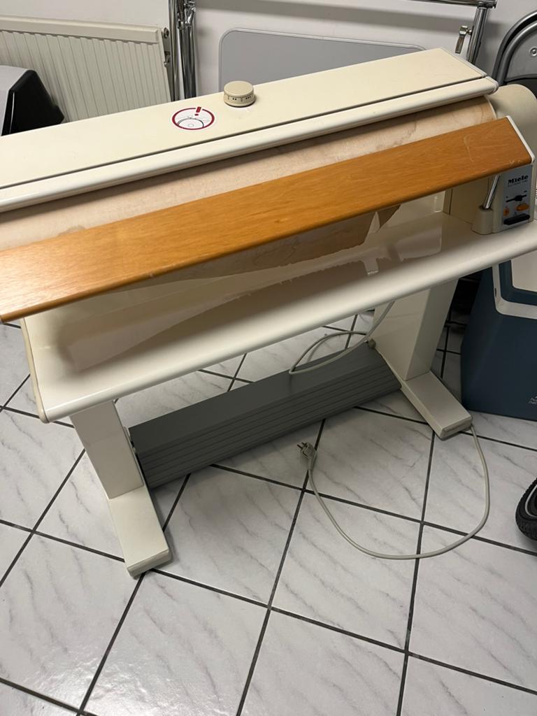 Strijkmachine Miele, Witgoed en Apparatuur, Strijkijzers en Strijkplanken, Ophalen, Gebruikt