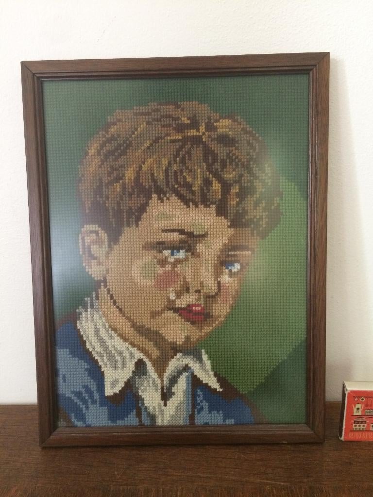 Klein leed betraand triest jongetje klassiek geborduurd mooi, Minder dan 50 cm, Gebruikt, Ophalen of Verzenden, Schilderij