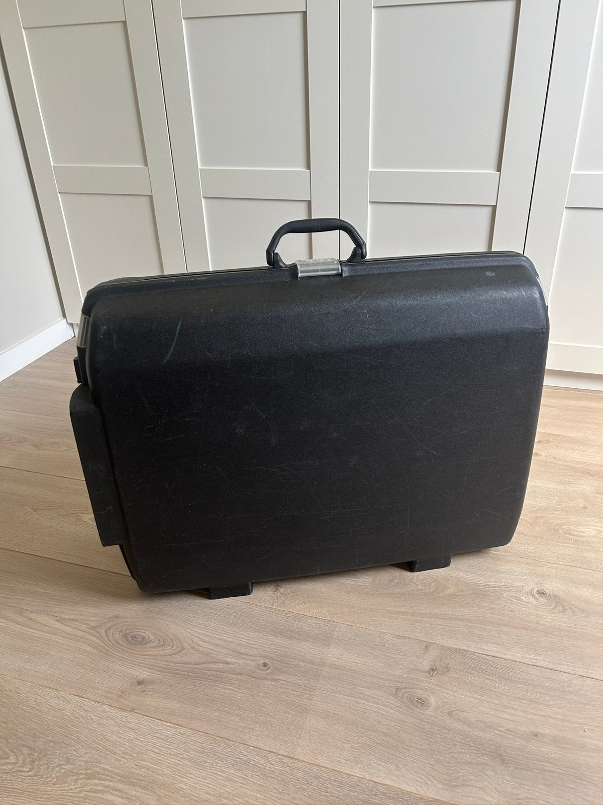 Gebruikt maar prima! Zwarte Upright Samsonite koffer, 76 cm, Gebruikt, Hard kunststof, 45 tot 55 cm, Ophalen of Verzenden