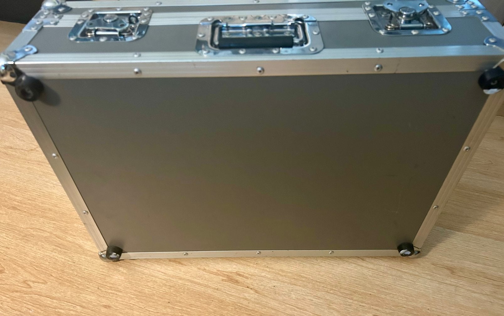 Flightcase (voor pedalboard ), Ophalen, Zo goed als nieuw, Overige instrumenten, Flightcase