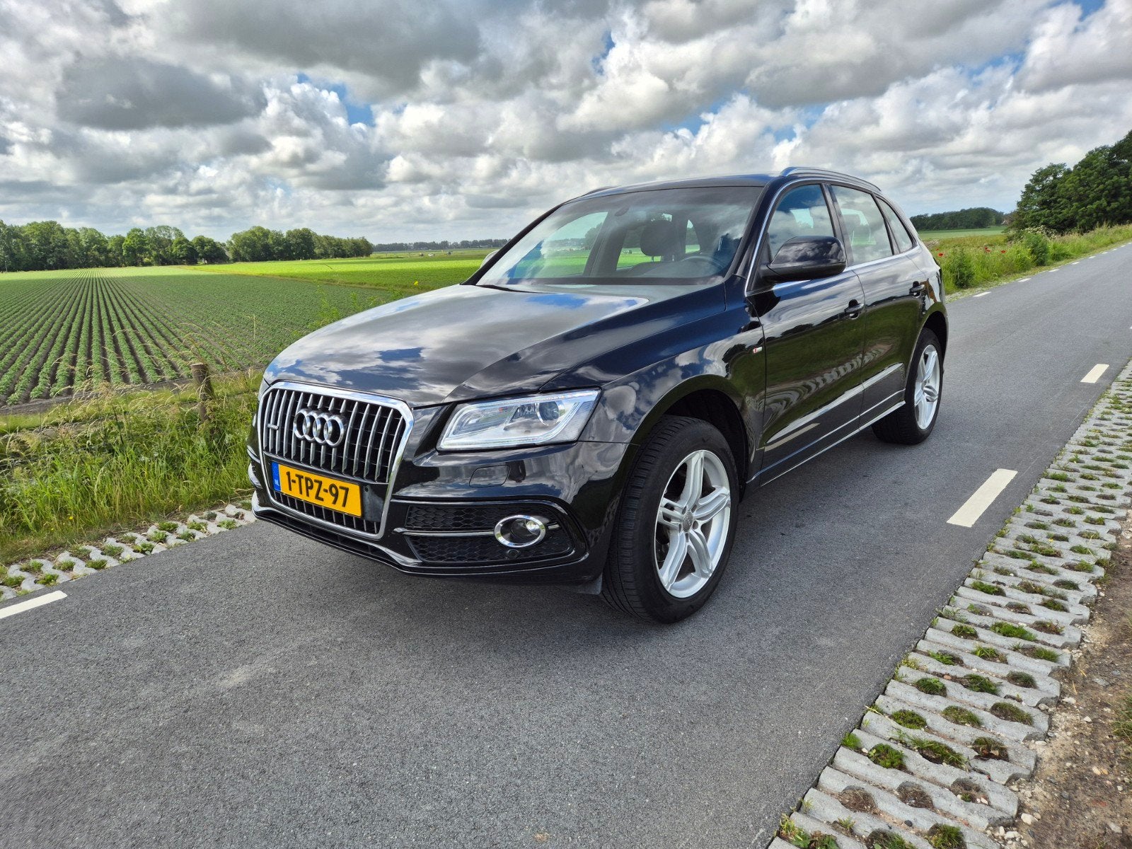Audi Q5 2.0 Tfsi Quattro 165KW Tiptr 2014 Zwart, Auto's, Audi, 1730 kg, Zwart, 4 cilinders, Zwart