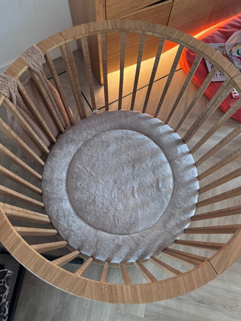Ronde box, Ophalen, Zo goed als nieuw, Rond