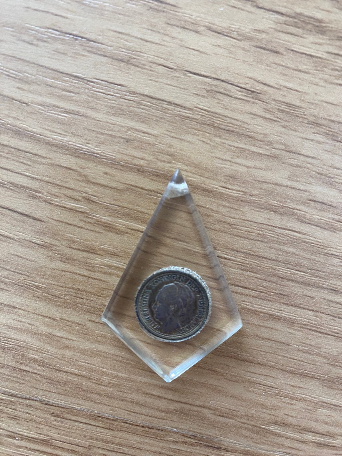 plexiglas hanger+2 dubbeltjes Kon.Wilhelmina>WO II>bieden, Ophalen of Verzenden, Koningin Wilhelmina, 10 cent