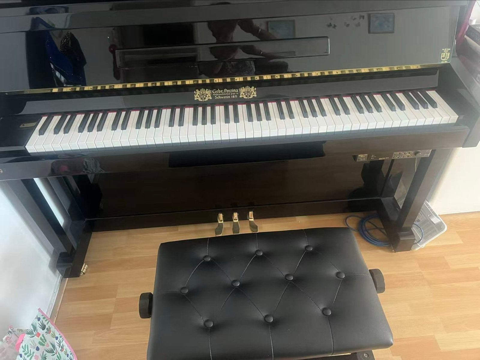 Gebr. Perzina Piano - Zwart Hoogglans - Uit 1871, Zwart, Ophalen of Verzenden, Zo goed als nieuw, Piano