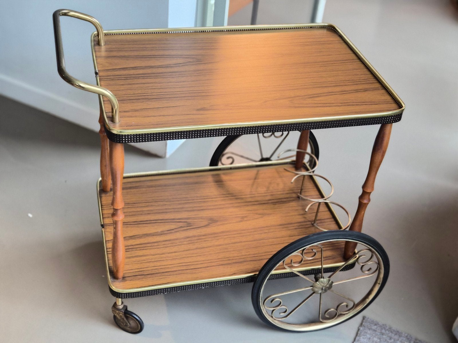 Prachtige vintage serveerwagen / theewagen - Jaren '50/ '60, Ophalen