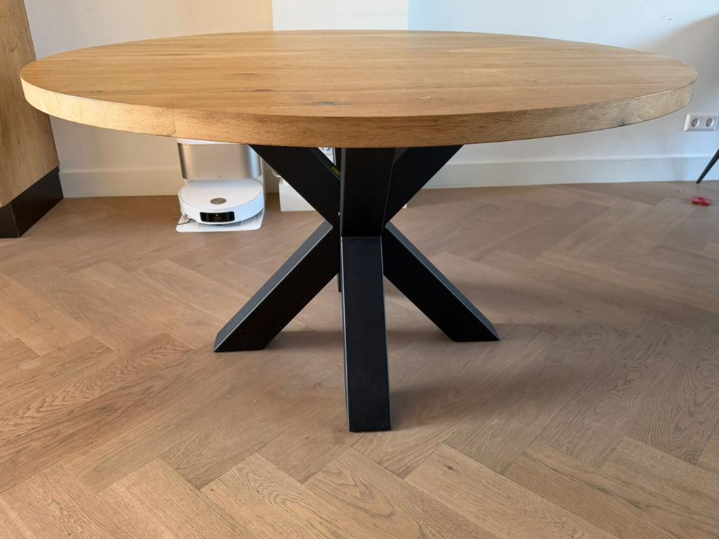 Ronde eikenhouten eettafel (diameter 140 cm), Ophalen, 100 tot 150 cm, Zo goed als nieuw, Eikenhout