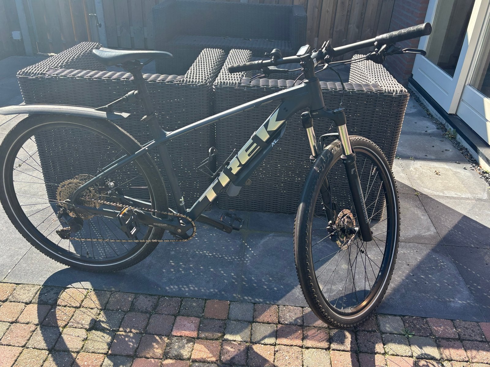 Foto 2 van Trek Marlin 7 Mountainbike - Zo goed als nieuw
