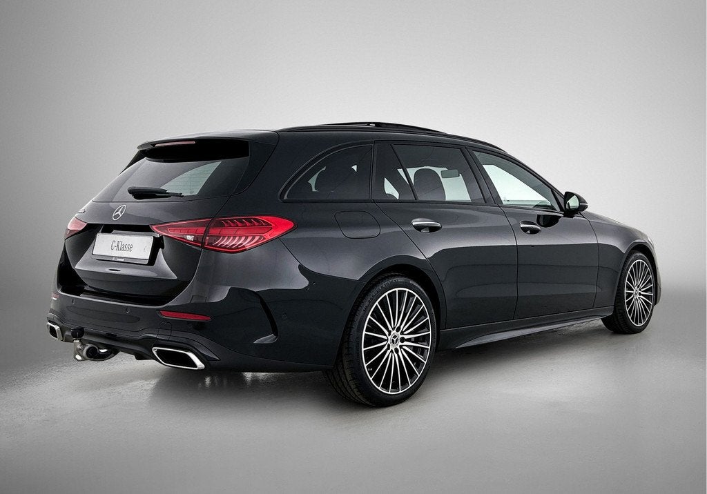 Mercedes-Benz C-Klasse Estate 300 e 140 Years Edition | Wint, Auto's, Mercedes-Benz, Automaat, Zwart, 4 cilinders, 2020 kg