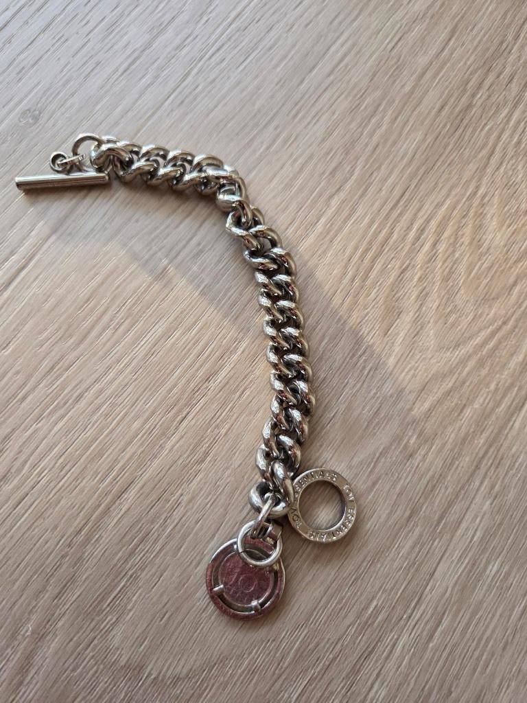 TOV Essentials zilverkleurige armband met bedel, Sieraden, Tassen en Uiterlijk, Armbanden, Staal, Ophalen of Verzenden, Zo goed als nieuw