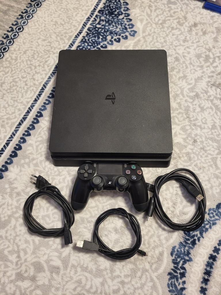 PlayStation 4 Slim 500 GB met controller en 7 games, Ophalen, Met 1 controller, Slim, 500 GB