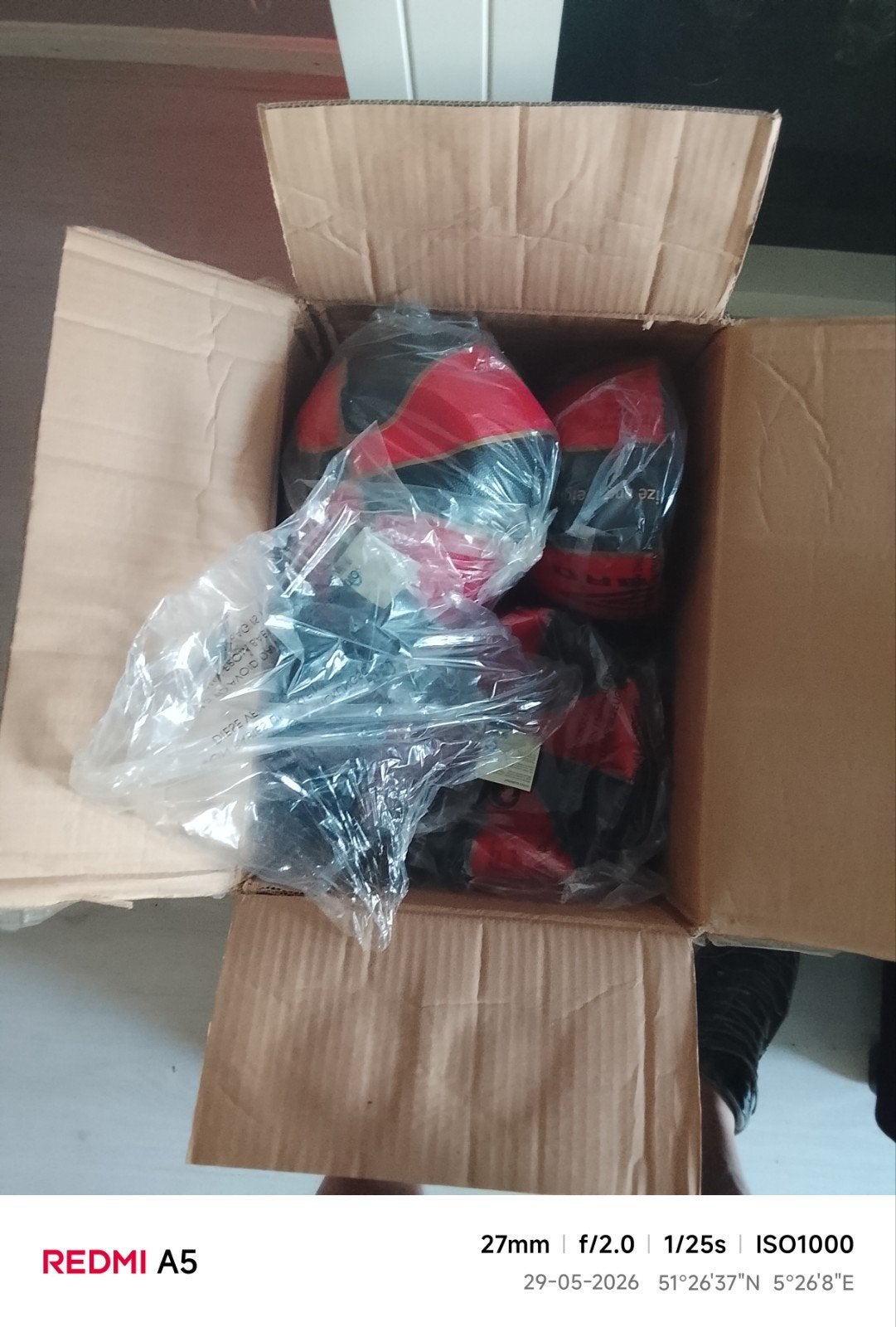 12 stukNieuwe Umbro Basketbal - Rood/Zwart - Maat en Gewicht, Ophalen of Verzenden