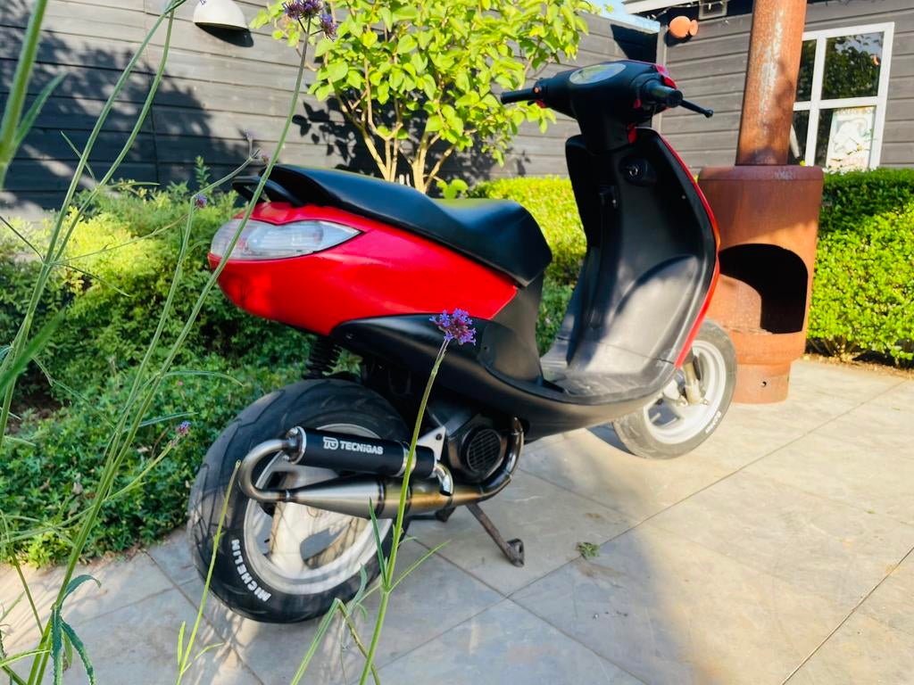 GEZOCHT!! Peugeot vivacity, Fietsen en Brommers, Scooters | Aprilia, Ophalen, Zo goed als nieuw, Benzine, Overige modellen