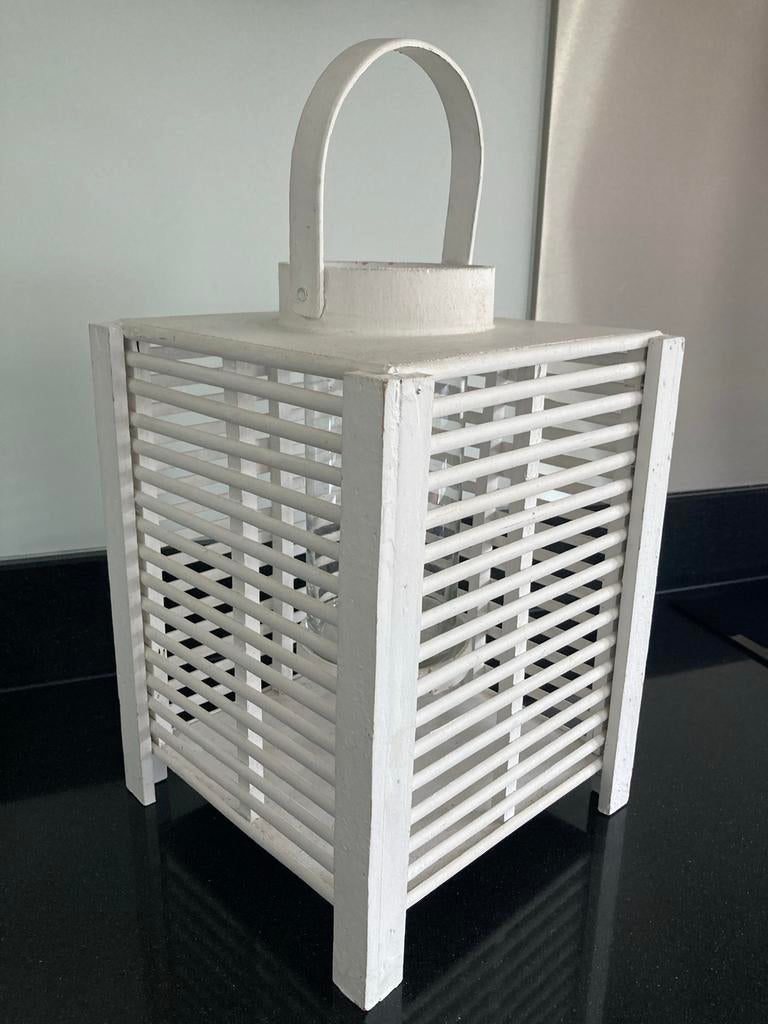 Witte houten lantaarn met glazen houder, 25 tot 50 cm, Wit, Ophalen of Verzenden, Zo goed als nieuw