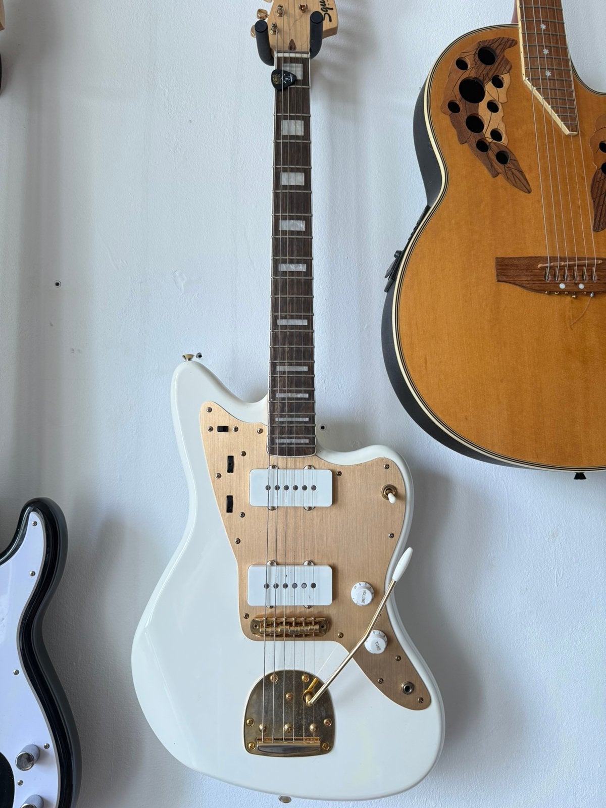 Fender Jazzmaster Squire 40 year anniversary, Ophalen, Zo goed als nieuw, Solid body, Fender