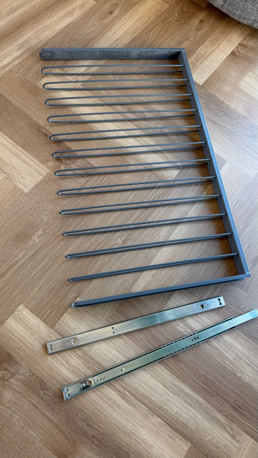 IKEA Uittrekbaar broekenrek voor kledingkast, Ophalen, Gebruikt, 100 tot 150 cm, Minder dan 100 cm