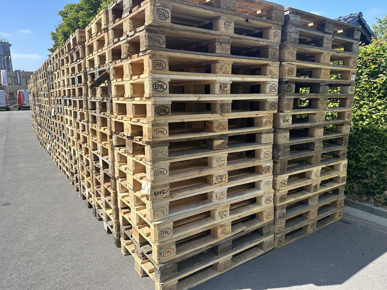150 europallets partij, Doe-het-zelf en Verbouw, Hout en Planken, Ophalen, Zo goed als nieuw, 50 mm of meer, Pallet