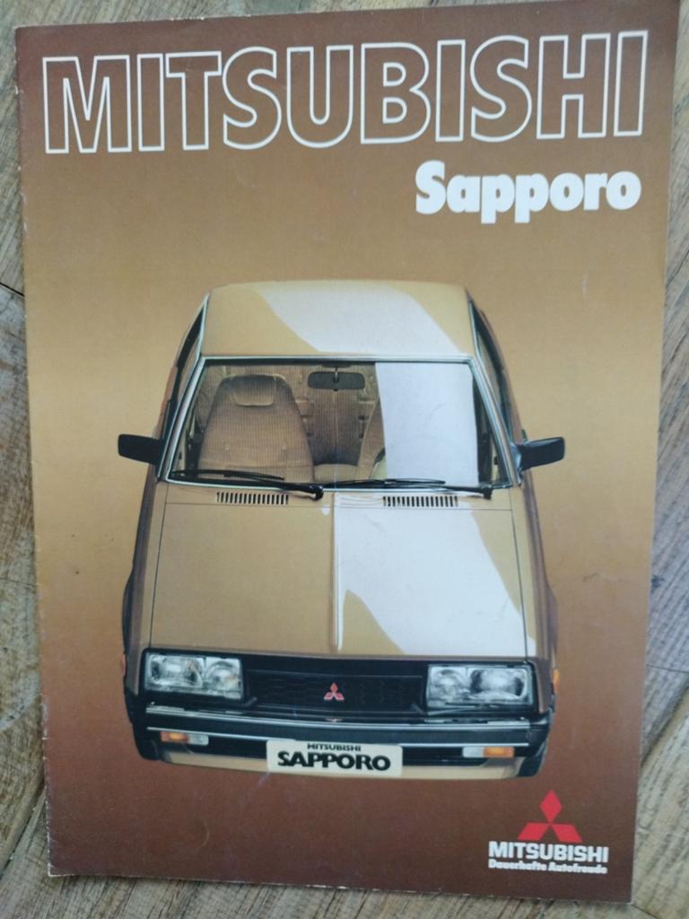 Mitsubishi Sapporo brochure uit 1983 - Nederlands, Mitsubishi, Ophalen of Verzenden, Mitsubishi, Zo goed als nieuw