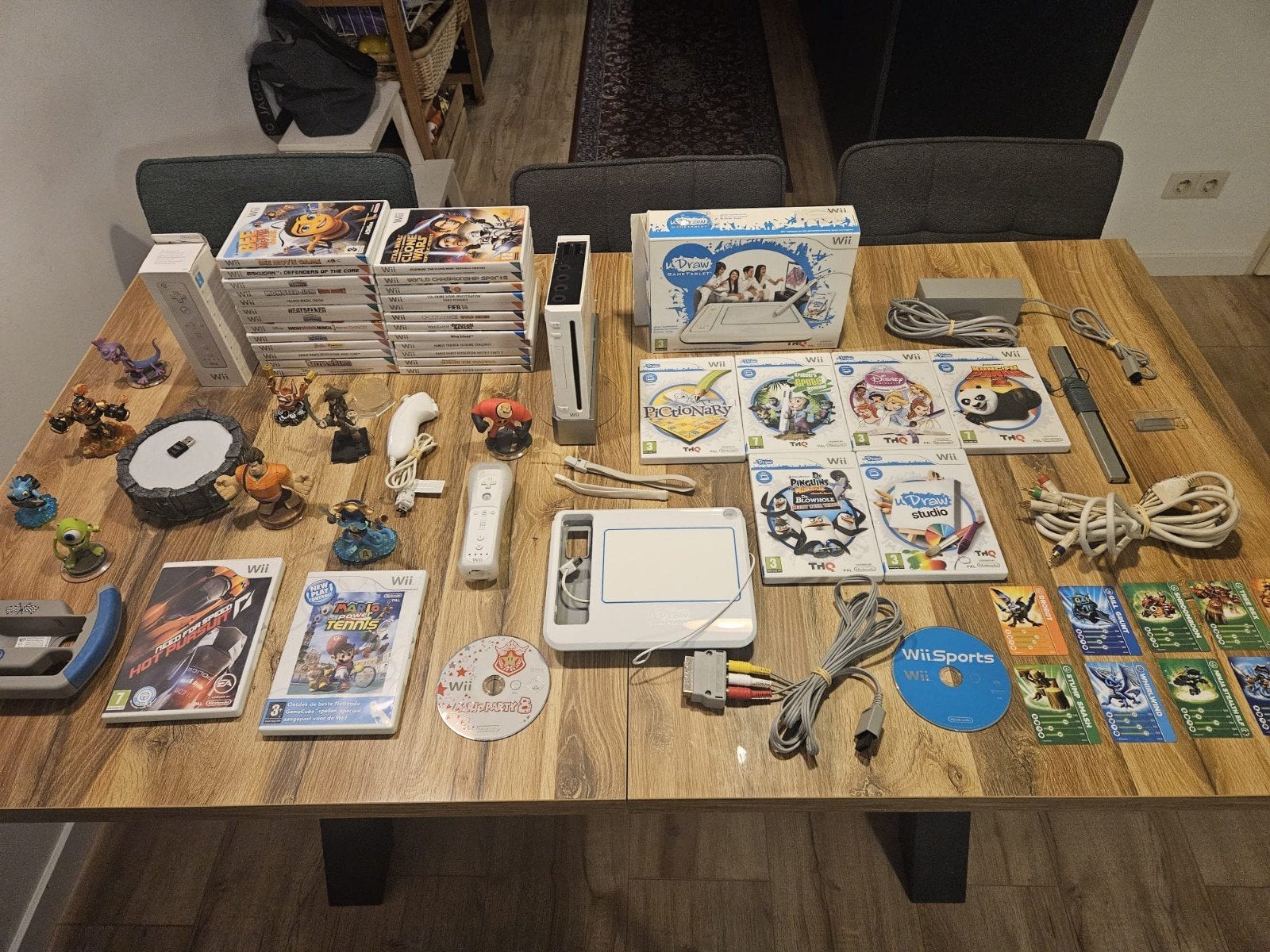 Nintendo Wii Set met veel games incl


Tekentablet., Avontuur en Actie, Gebruikt, Ophalen of Verzenden, 3 spelers of meer