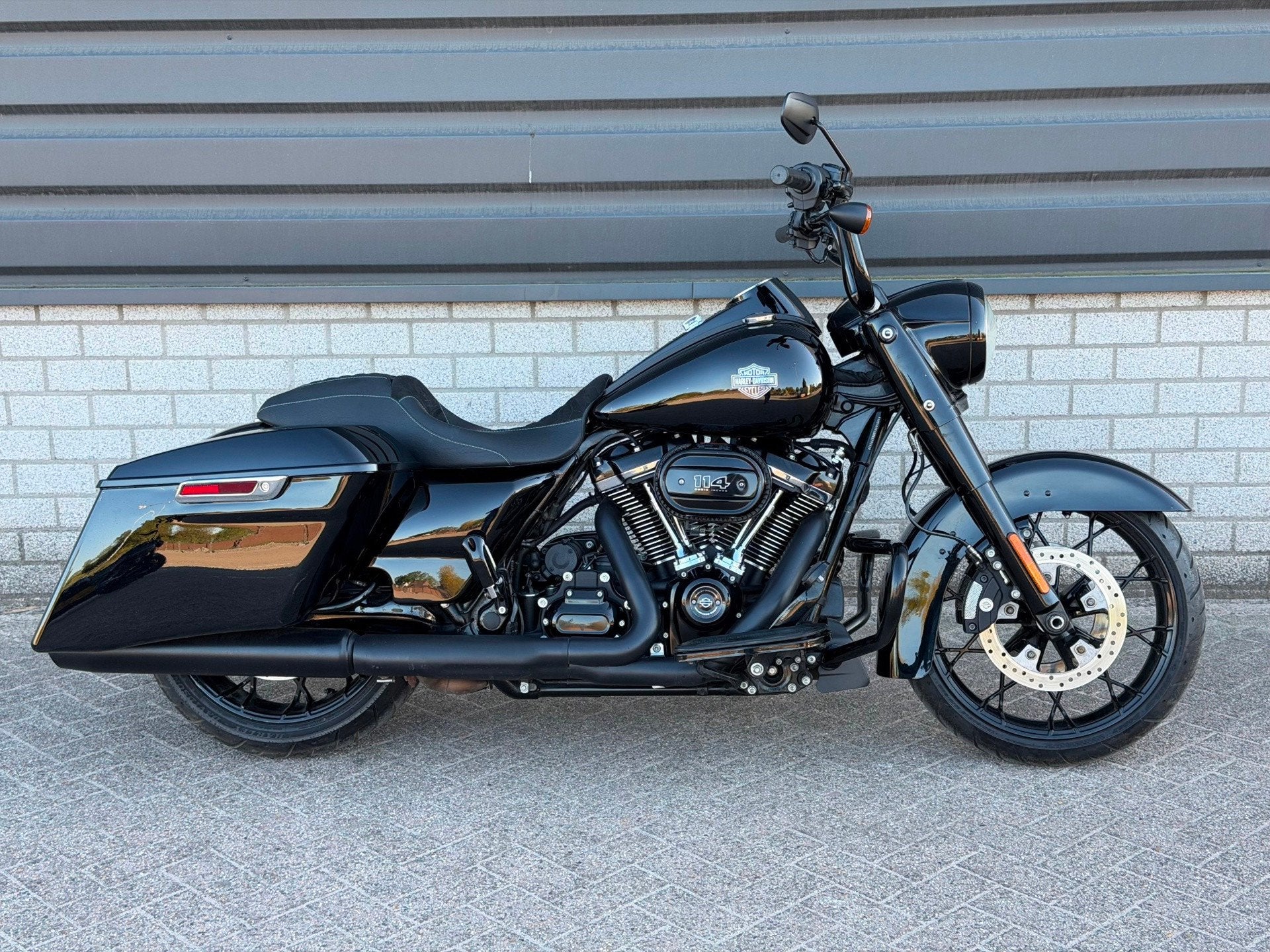 Harley Davidson FLHRXS 114 Road King Special Black Edition,, Motoren, ABS, Meer dan 35 kW, Gebruikt, Bedrijf