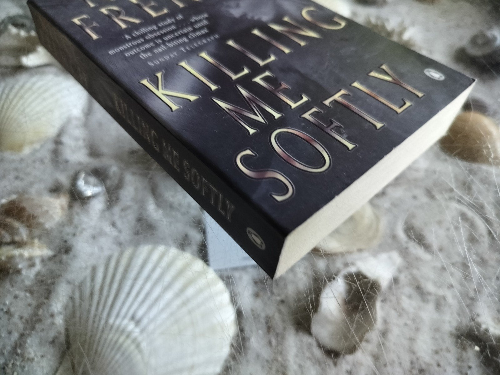 Nicci French - Killing me softly - English, Ophalen of Verzenden, Gelezen