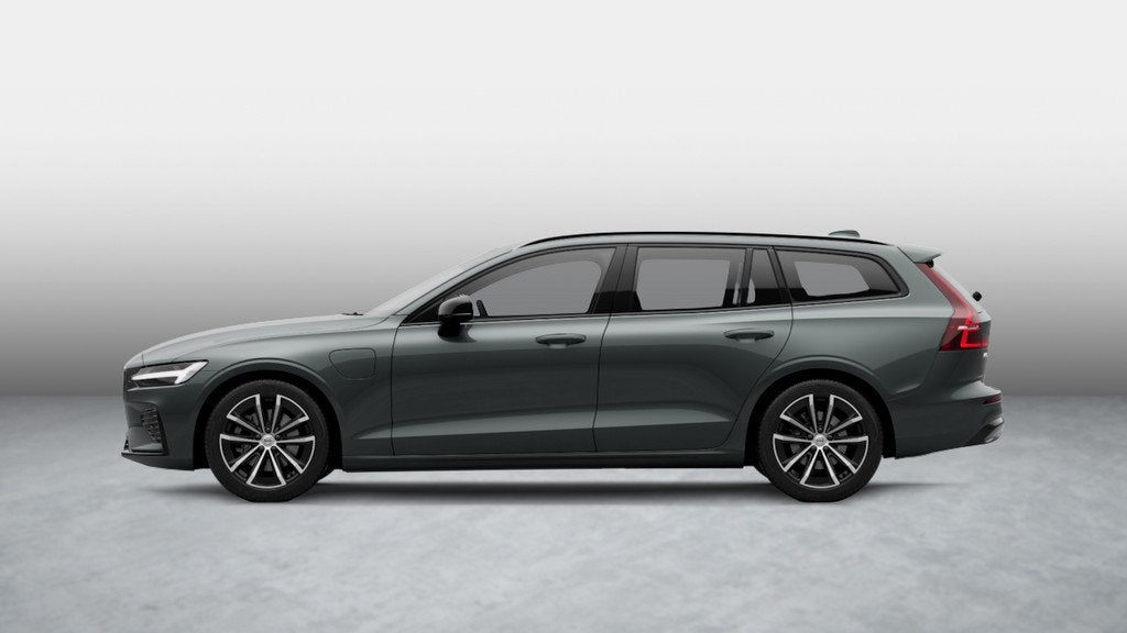 Volvo V60 T8 Plug-in hybrid AWD Plus Dark, Auto's, Volvo, Automaat, 180 min, 455 pk, Te koop