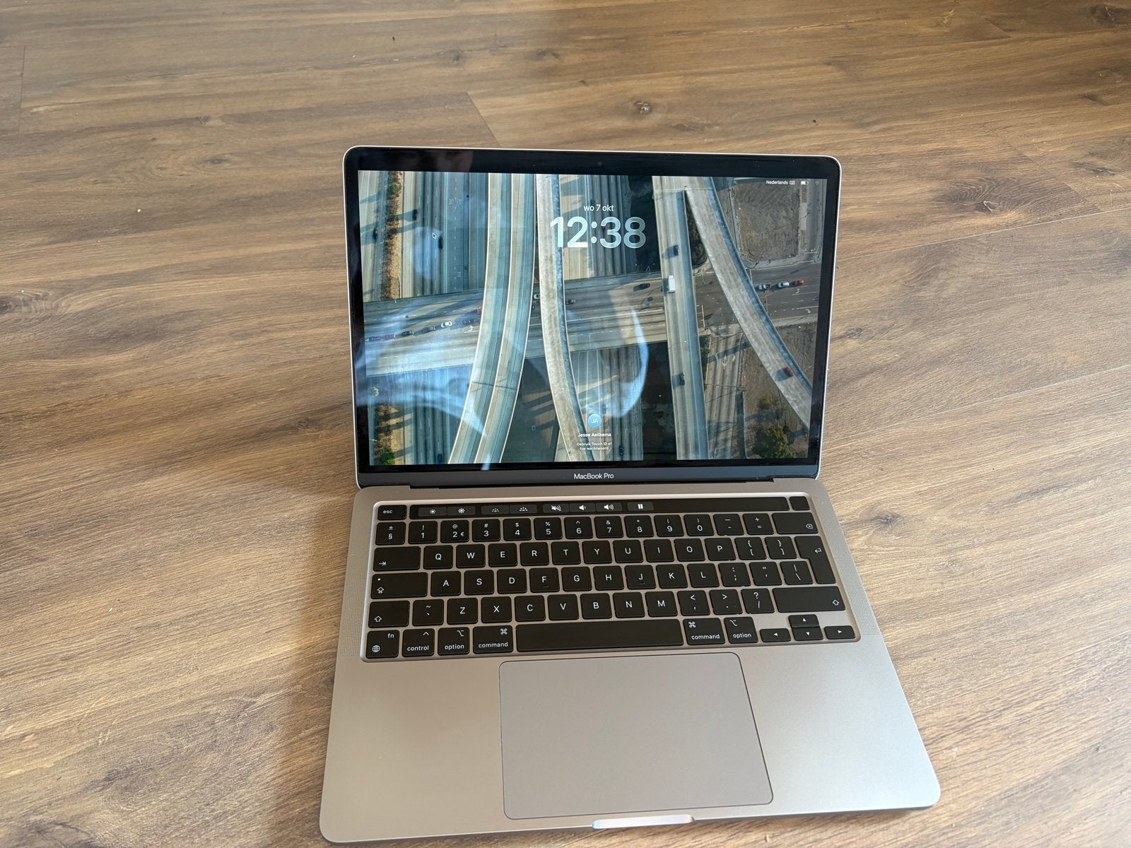 MacBook Pro 13 inch touchbar 2020 - Zo goed als nieuw, Computers en Software, 256 GB, Qwerty, 13 inch, Zo goed als nieuw