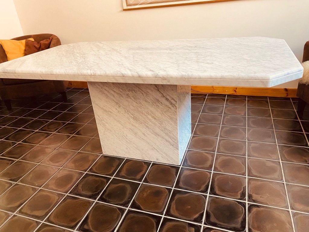 Eettafel marmer.  1,80 m lang- op 90 cm breed - 72 cm hoogte, Huis en Inrichting, Tafels | Eettafels, Ophalen, Overige materialen