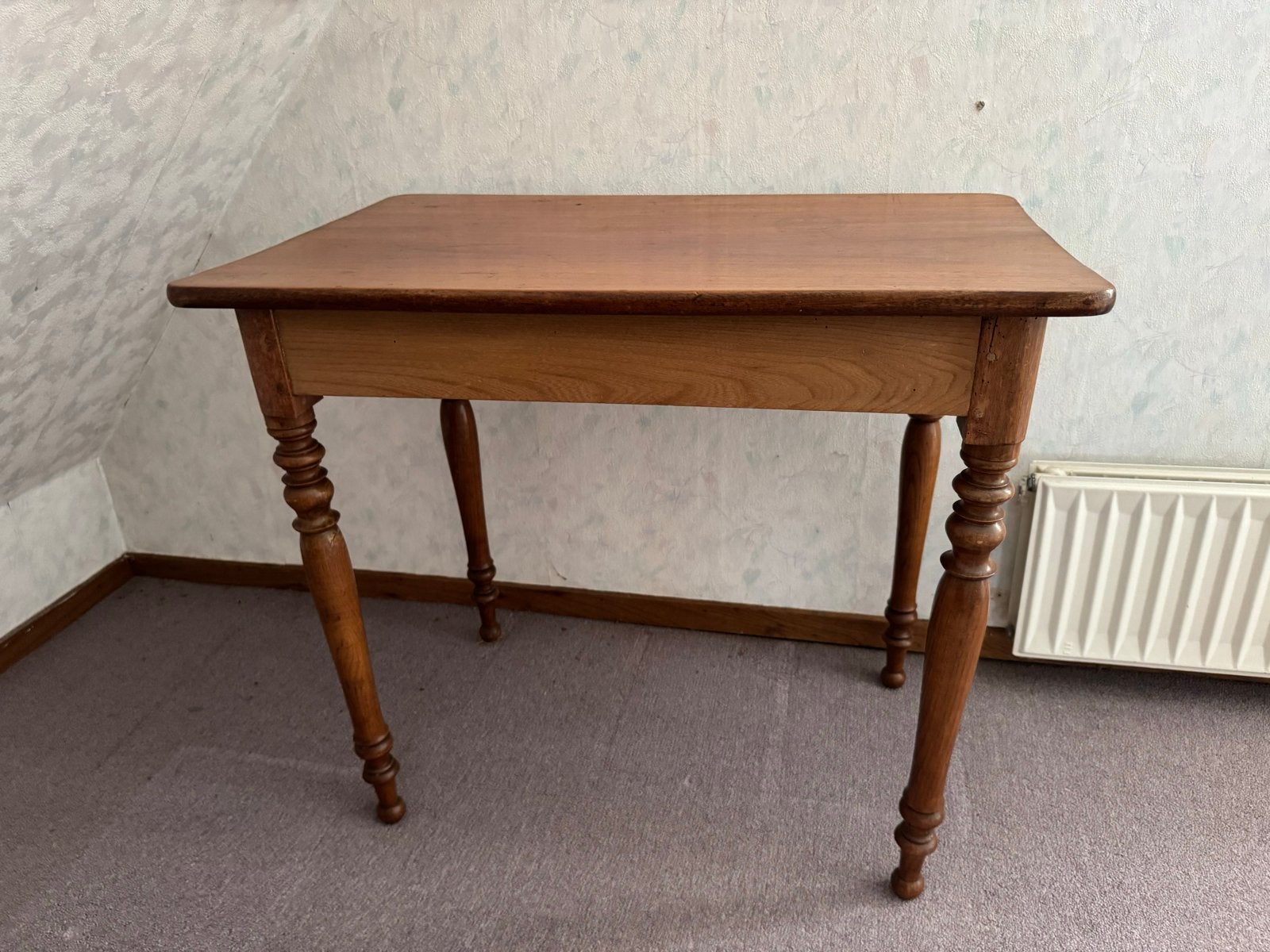 Vintage houten tafel met gedraaide poten, Ophalen